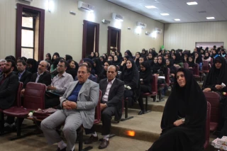 مراسم تجلیل از مقام استاد در آموزشکده دختران کرج