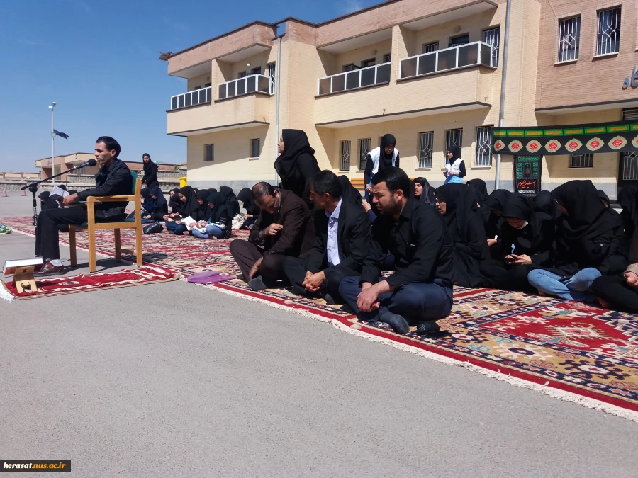 بر گزاری زیارت عاشورا در دهه اول محرم  3