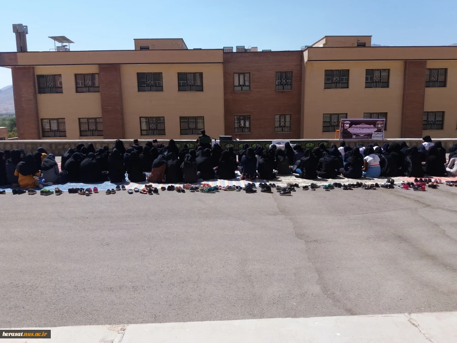 بر گزاری زیارت عاشورا در دهه اول محرم  4