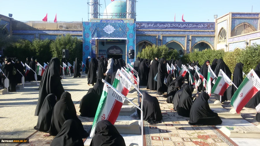 تعداد44 نفر ازدانشجویان آموزشکده فنی دختران ایلام جهت بازدید از مناطق جنگی  جنوب کشور ویادواره ی شهیدان دفاع مقدس دراردوی راهیان نورشرکت کردند.  2