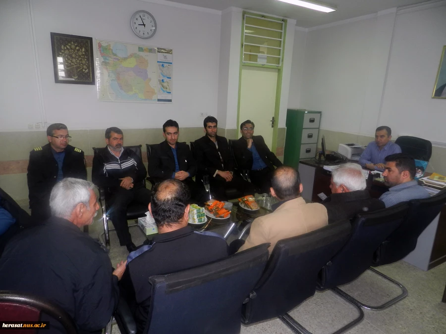 جلسه توجیهی و آموزشی نگهبانان دانشکده فنی و حرفه ای شهید باهنر شیراز