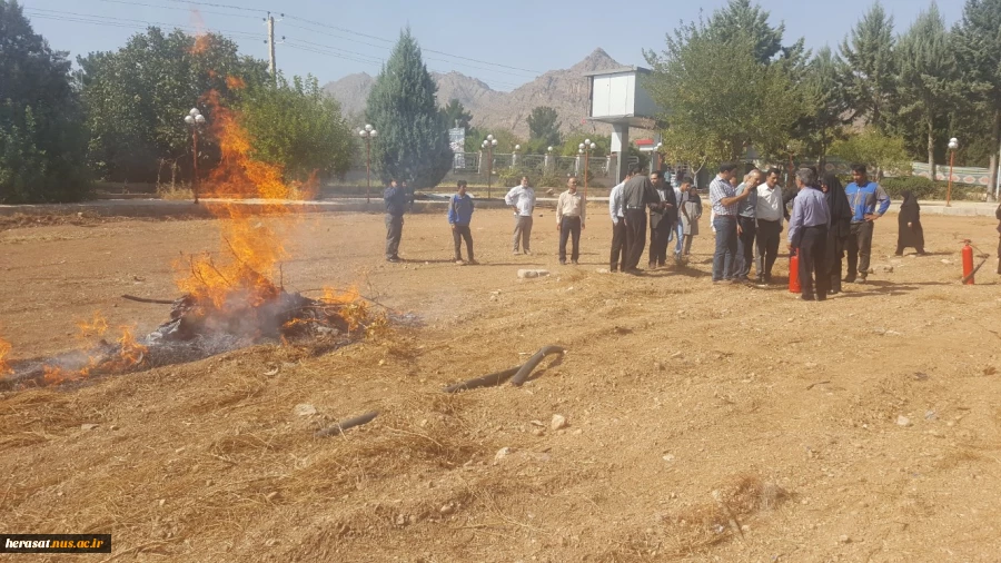 مانور اطفاء حریق دانشگاه فنی استان لرستان 8