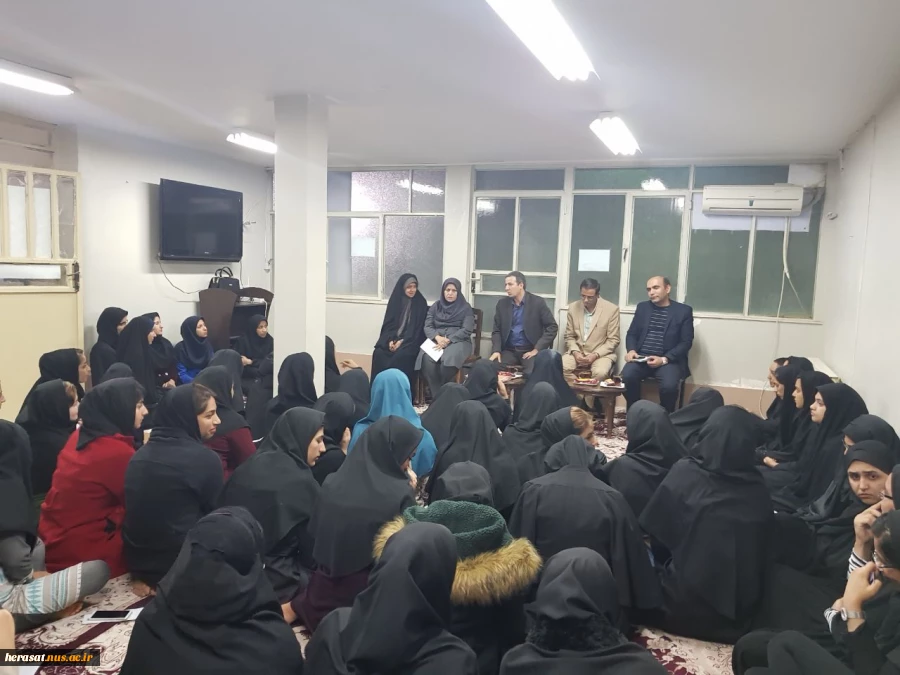 برگزاری جلسه پرسش وپاسخ با دانشجویان در دانشکده فنی خرم آباد 4