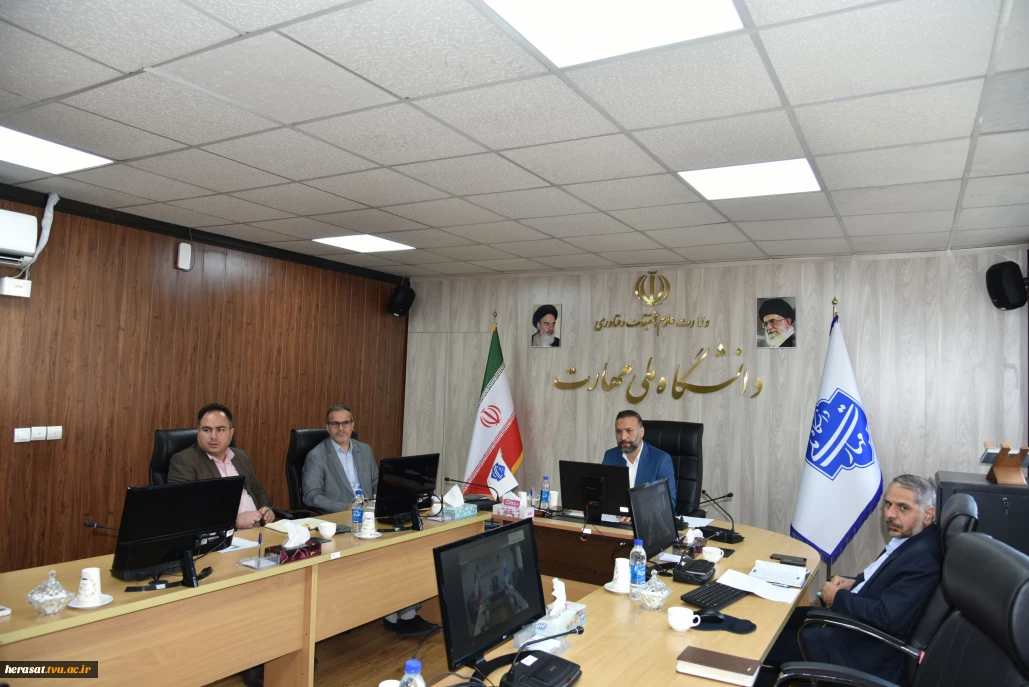 برگزاری جلسه بررسی چالش‌ها و مدیریت بحران در بازگشایی دانشگاه‌ها