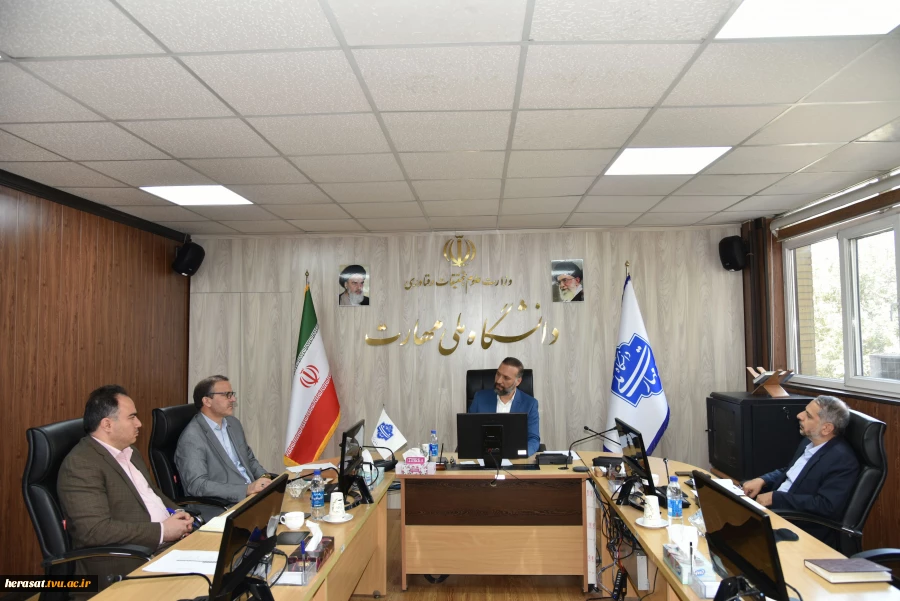 بررسی چالش‌ها و مدیریت بحران در بازگشایی دانشگاه‌ها 3